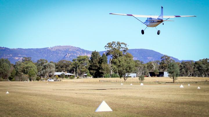 Aircraft landing at Rylstone aerodrome