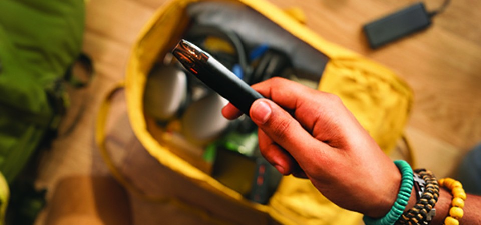 Packing vapes and e-cigarettes social media post