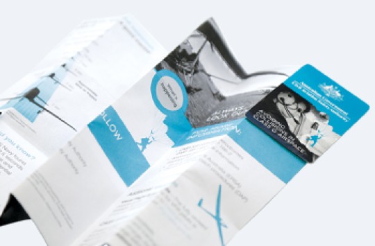 Avoiding collisions folding card